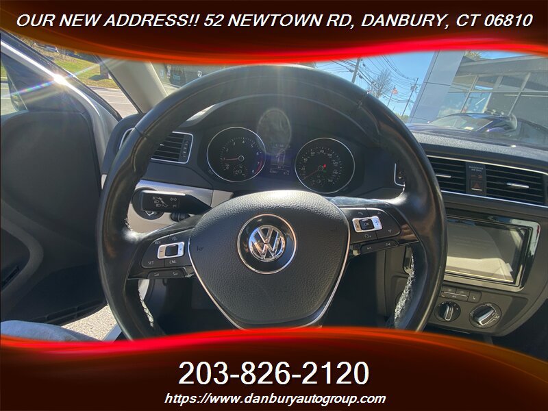 Used 2017 Volkswagen Jetta SE FWD image 24