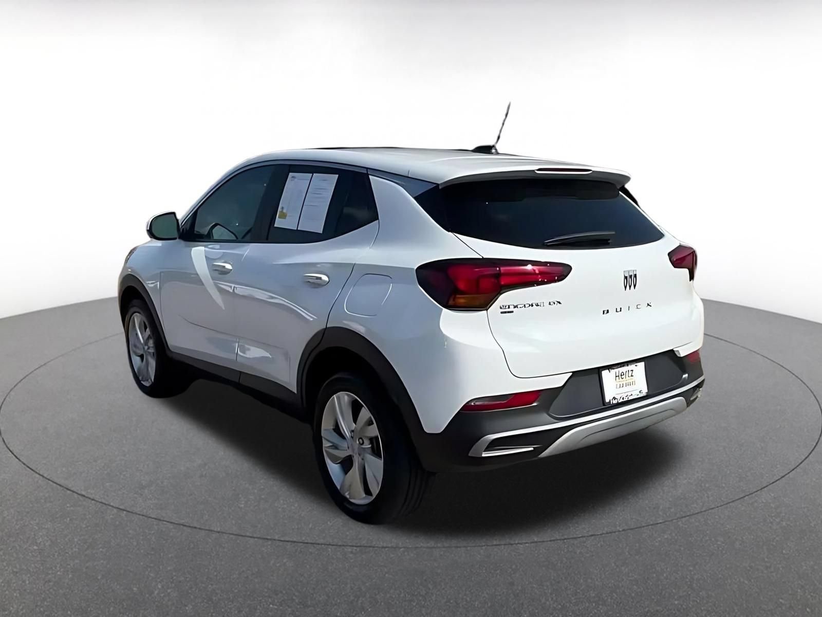 Used 2025 Buick Encore GX Preferred AWD/4WD image 9