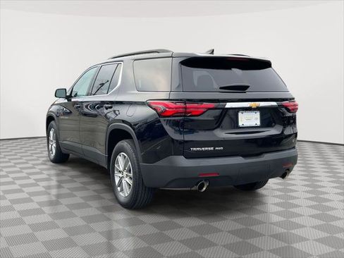 Used 2023 Chevrolet Traverse LT image 6