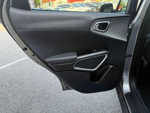 Used 2024 Kia Soul LX w/ Option Group 015 FWD image 30