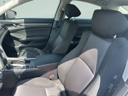 Used 2019 Honda Accord LX image 12
