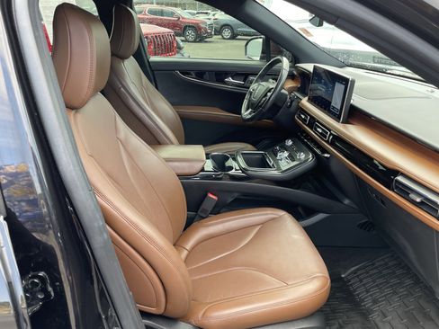 Used 2023 Lincoln Nautilus Reserve w/ Equipment Group 201A image 40