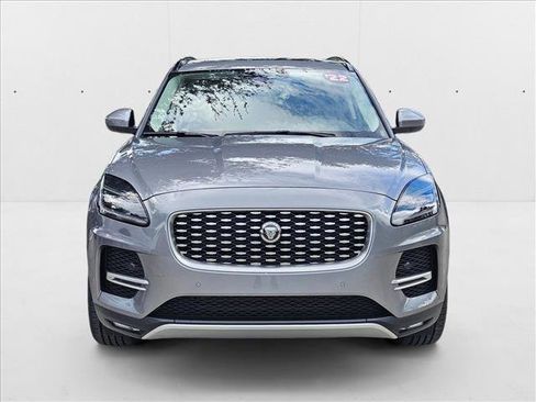 Used 2022 Jaguar E-PACE SE image 2