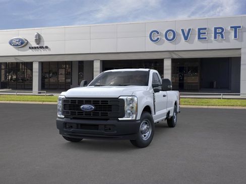New 2026 Ford F250 XL w/ XL Driver Assist Package RWD image 2