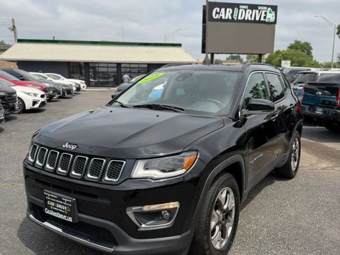 Used 2018 Jeep Compass Limited w/ Navigation Group AWD/4WD image 2