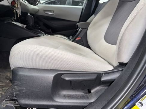 Used 2020 Toyota Corolla LE image 9