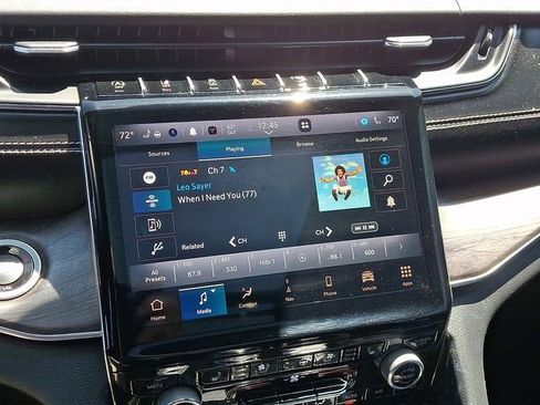 Used 2021 Jeep Grand Cherokee L Overland w/ Luxury Tech Group IV AWD/4WD image 18