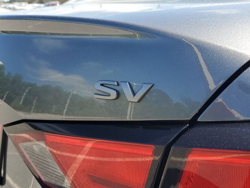 Used 2024 Nissan Altima 2.5 SV FWD image 7