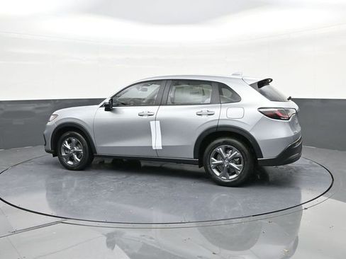 New 2026 Honda HR-V LX image 5