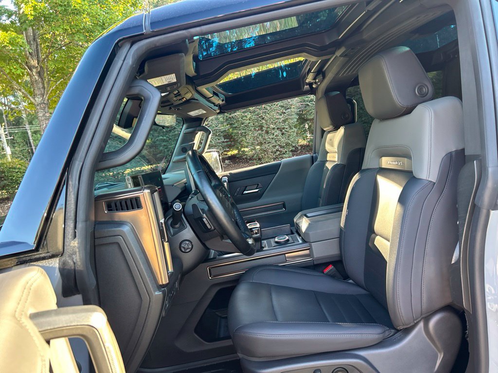 Used 2025 GMC Hummer EV 2X w/ LPO, Sport Package AWD/4WD image 42