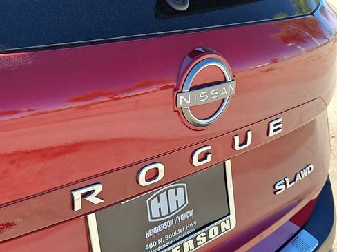 Used 2023 Nissan Rogue SL image 12