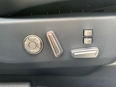 New 2026 Lincoln Nautilus Black Label w/ Jet Appearance Package image 16