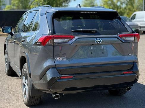 Used 2024 Toyota RAV4 SE AWD/4WD image 3