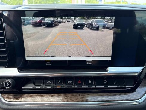 Used 2023 Chevrolet Silverado 1500 LT Trail Boss w/ Protection Package image 19