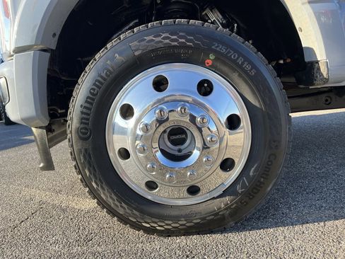Used 2025 Ford F450 Platinum w/ Platinum Plus Package image 12