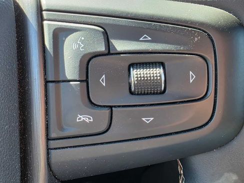 Used 2025 GMC Sierra 2500 AT4 w/ Technology Package AWD/4WD image 33