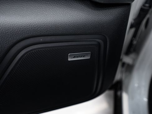 Certified 2018 Porsche Macan image 19