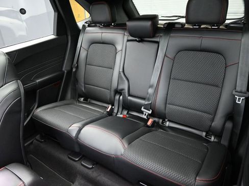 New 2025 Ford Escape ST-Line Elite image 28