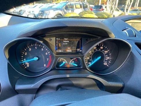 Used 2018 Ford Escape SE image 23