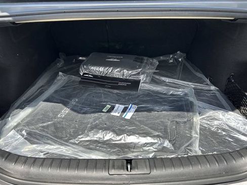 Used 2025 Genesis G70 2.5T RWD image 16