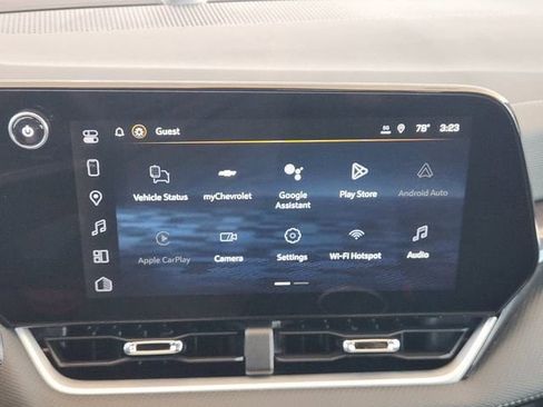 New 2026 Chevrolet Equinox LT w/ Safety and Technology Package FWD image 14