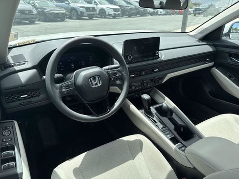 Certified 2023 Honda Accord EX image 19