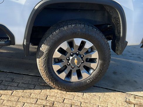 Used 2022 Chevrolet Silverado 2500 Custom w/ Gooseneck/5TH Wheel Package image 12