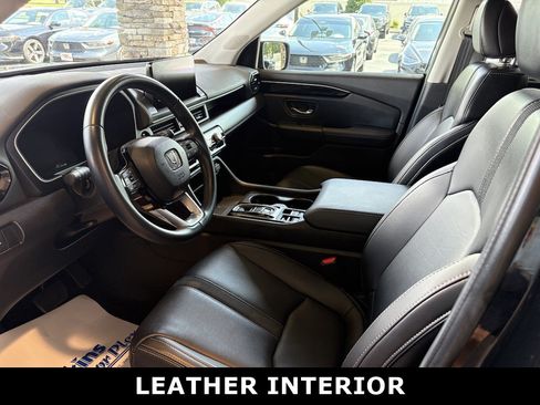 Used 2024 Honda Pilot EX-L image 2