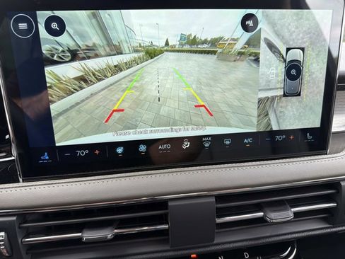 Used 2026 Lincoln Corsair Premiere image 34