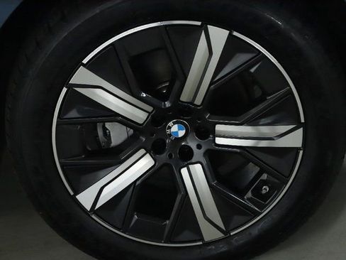 Used 2026 BMW iX xDrive45 w/ Premium Package image 10