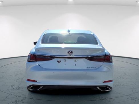 Certified 2023 Lexus ES 350 w/ Premium Package image 5