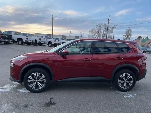 Used 2021 Nissan Rogue SV image 7