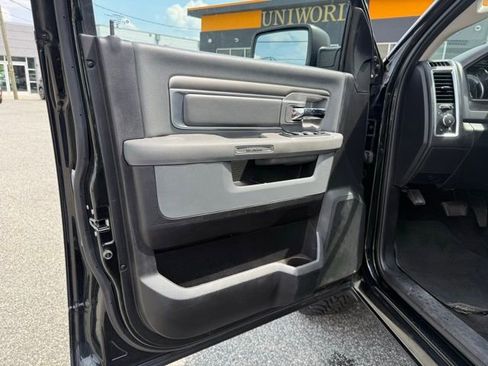Used 2016 RAM 1500 Big Horn AWD/4WD image 9