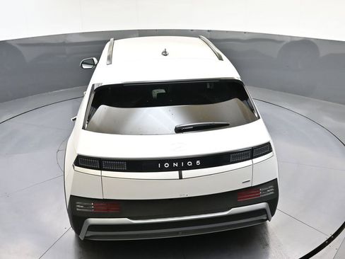 New 2025 Hyundai Ioniq 5 SEL image 46