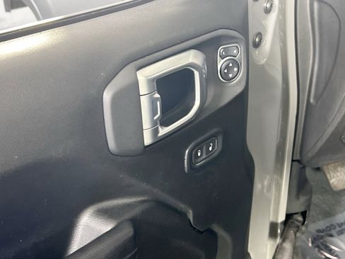 Used 2022 Jeep Wrangler Unlimited Rubicon w/ LED Lighting Group image 18