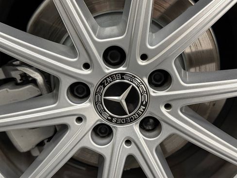 Used 2025 Mercedes-Benz GLE 350 4MATIC image 18