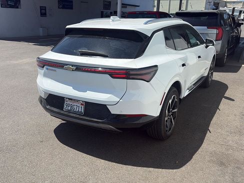 Used 2024 Chevrolet Equinox EV LT FWD image 5