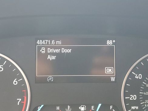 Used 2021 Ford EcoSport SE w/ SE Appearance Package image 21