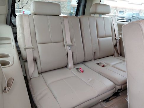 Used 2008 Chevrolet Suburban LT w/ LT Preferred Equipment Group image 22