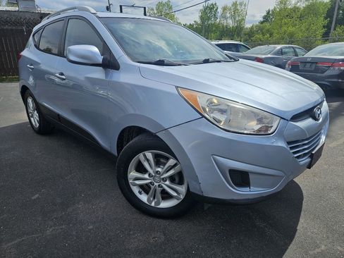 Used 2011 Hyundai Tucson GLS FWD image 3