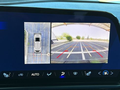 Used 2024 Chevrolet Equinox EV LT w/ Active Safety Package 3 FWD image 30