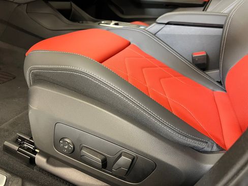 Used 2026 BMW M235i xDrive w/ Technology Package image 13