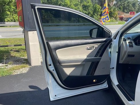 Used 2012 MAZDA CX-9 Grand Touring w/ Moonroof & Bose Audio Pkg FWD image 9