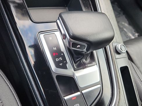 Used 2020 Audi A4 2.0T Premium AWD/4WD image 16