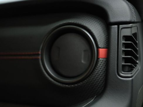 Used 2025 Jeep Wrangler Unlimited Rubicon AWD/4WD image 58