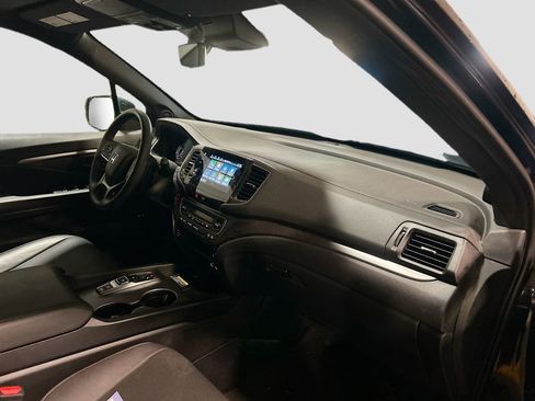 Used 2025 Honda Passport EX-L image 30