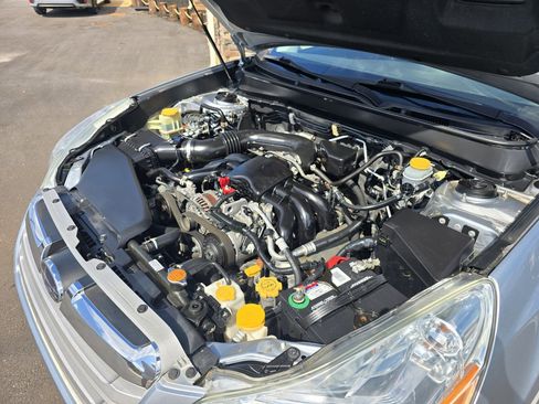 Used 2013 Subaru Outback 3.6R Limited image 15
