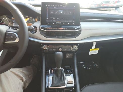 New 2026 Jeep Compass Limited image 23