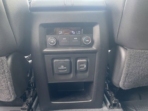 Used 2023 Chevrolet Traverse RS w/ LPO, Floor Liner Package image 33