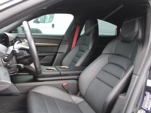 Used 2022 Porsche Taycan 4S image 35